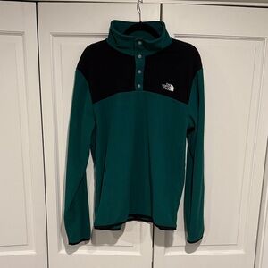 The North Face Green and Black Fleece Fleece Pullover